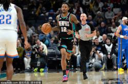 克莱·汤普森反(fǎn)击莫兰特(tè)的垃圾话，灰熊(xióng)胜獨(dú)行侠