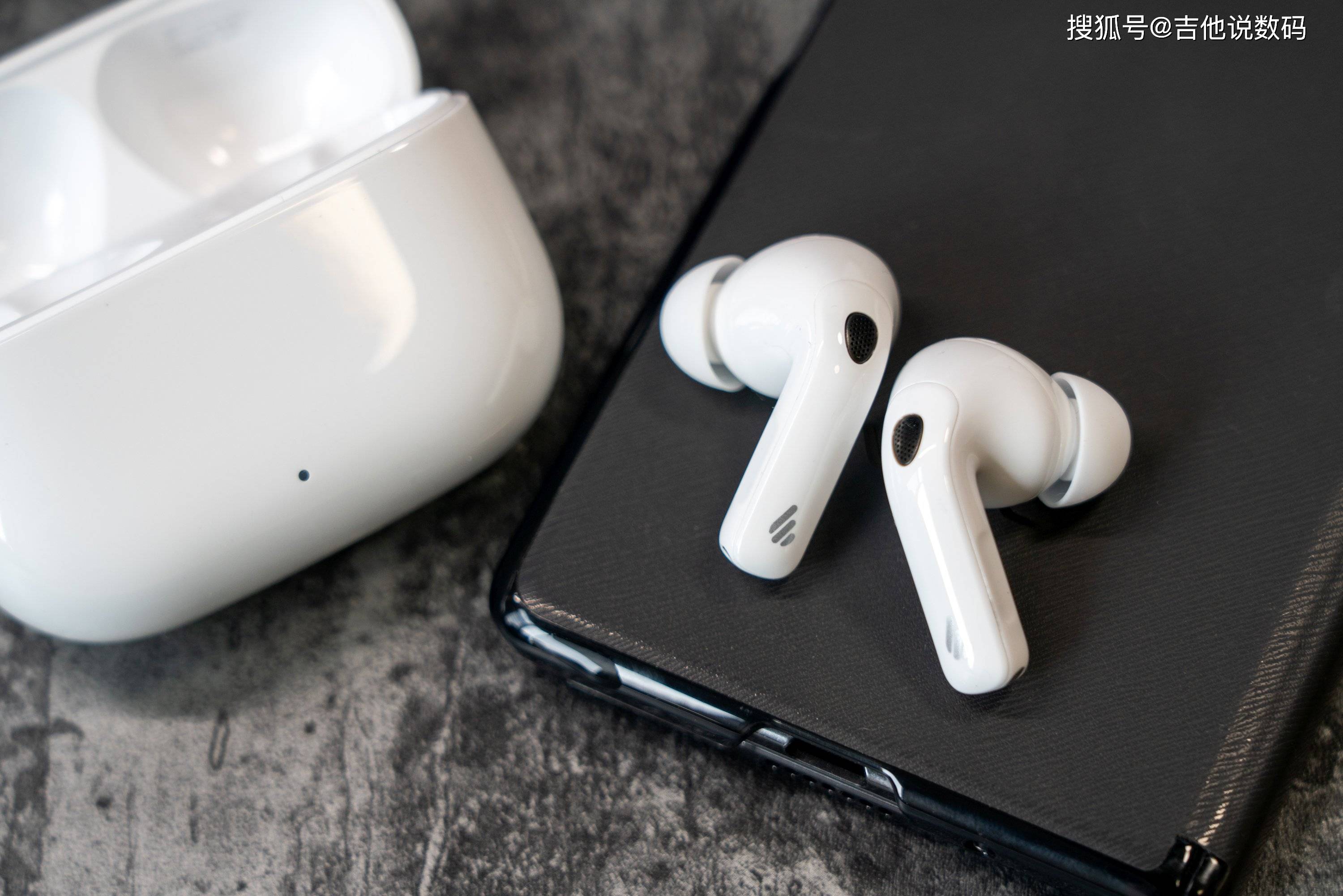 不必再为降噪牺牲音质？漫步者Lolli Pro5蓝牙耳机：被低估的卷王