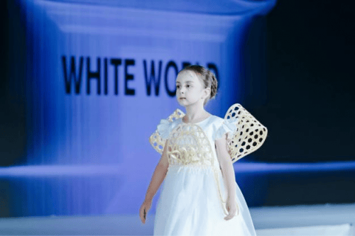 这！就是超模全球总决赛 全球人气季军—嘉思敏！