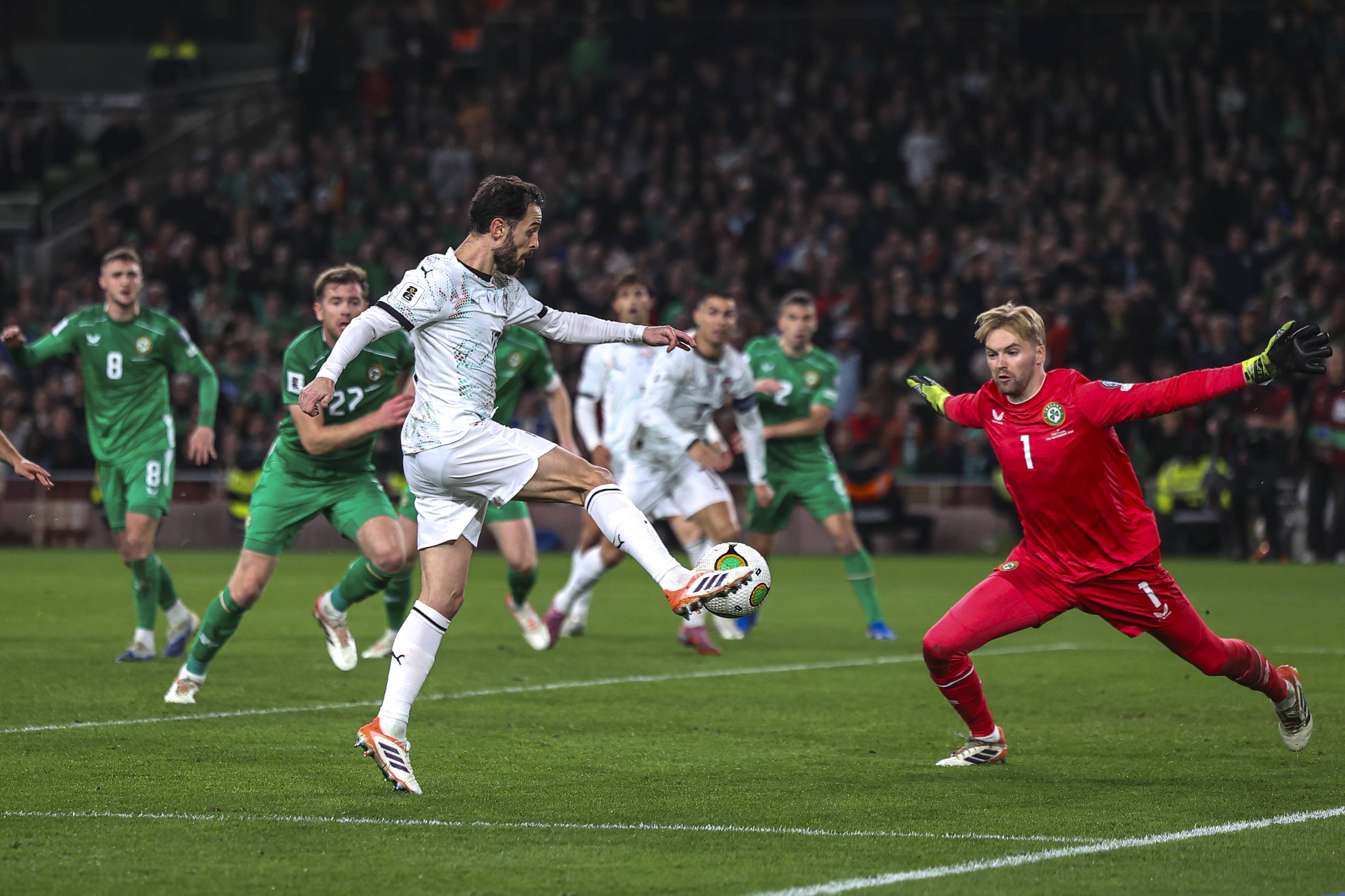 （外代二线）足球——世界杯预选赛：爱尔兰胜葡萄牙